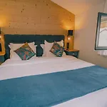 Terra-beka Hotel